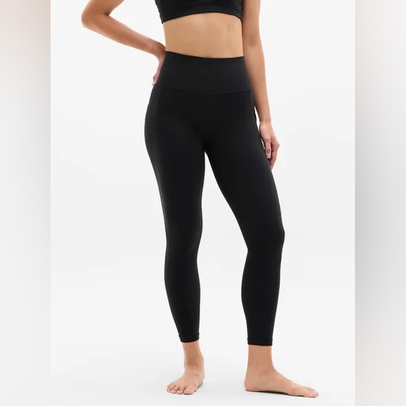 Athleta Salutation Stash High Rise 7/8 Legging in Black Size Medium - Picture 1 of 12